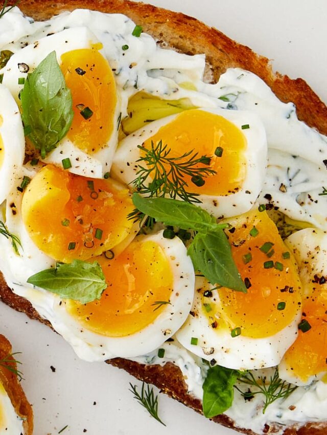 7-Best Five-Minute Mediterranean Breakfast Rich in Iron for Healthy 30s Busy Girls’ Weight Loss